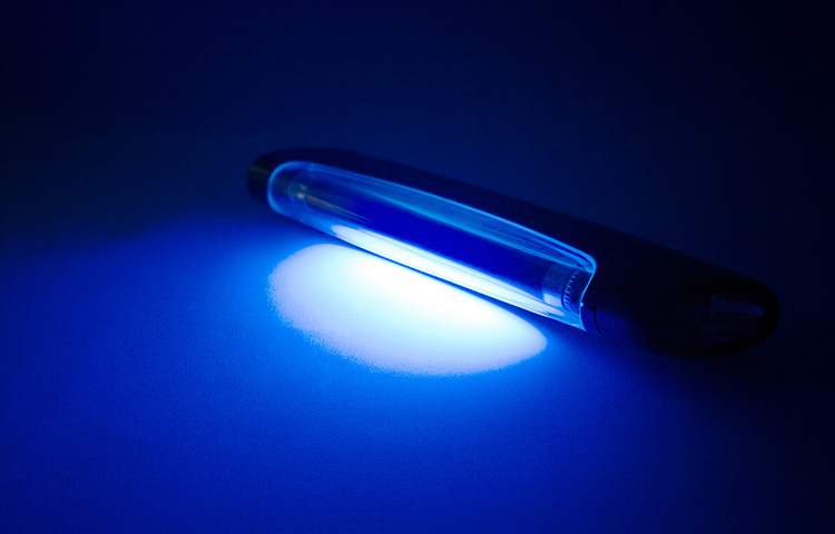 紫外線LED入門　水銀ランプとの違い・安全性・用途を解説